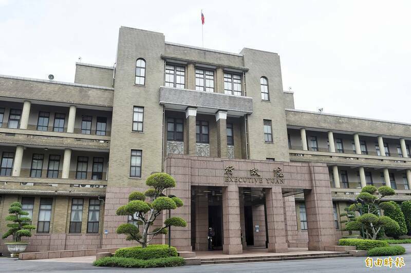 全教總轉赴立院外絕食抗議 政院：盼民眾保重身體