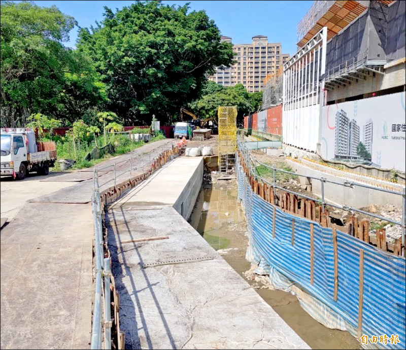 新北市土城區「頂福安居」社宅旁將新闢道路。
（記者羅國嘉攝）