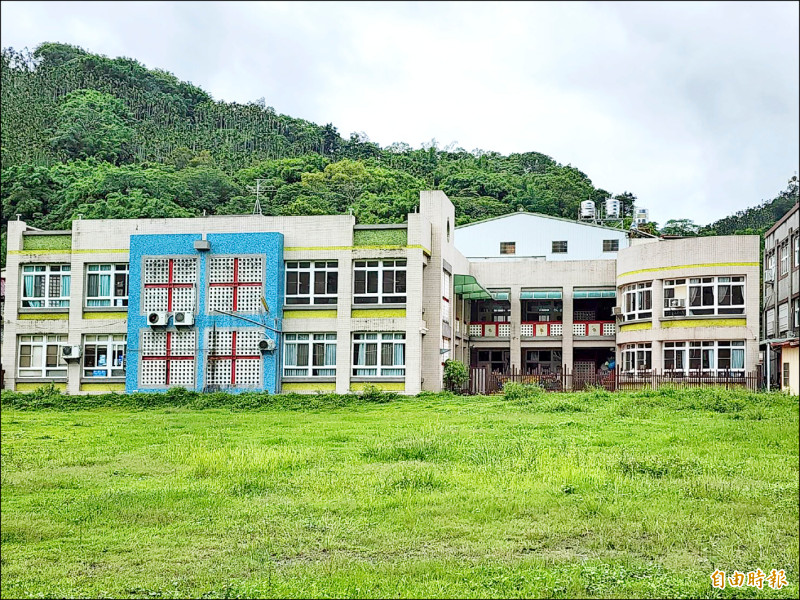 國姓鄉「成功廣場」原為鄰里公園兼兒童遊樂場用地，經公所完成徵收，成為舉辦「搶成功」活動主場地。（記者佟振國攝）