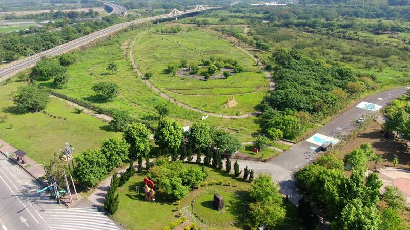 南投縣竹山鎮東埔蚋溪綠美化場地植樹案場，今年7月成為國內造林與植林碳匯專案註冊首例。（第四河川分署提供）