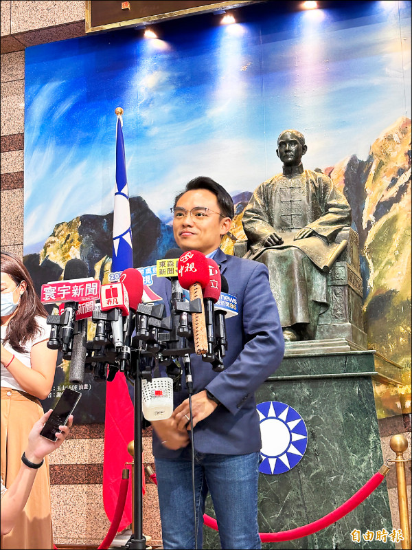 立院新會期 洪孟楷︰藍白52+8席團進團出