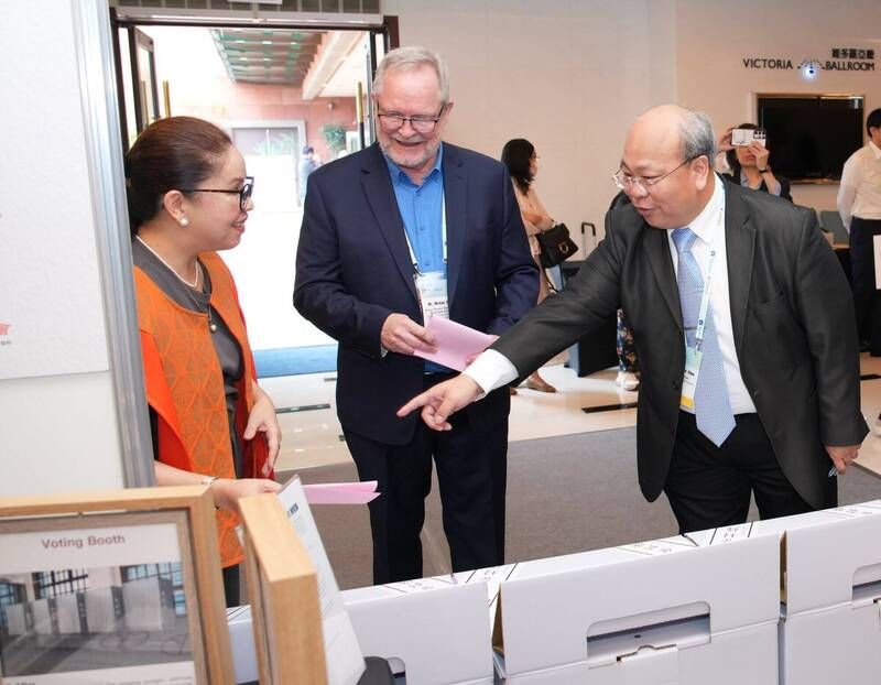 AAEA場邊辦「台灣選舉特色展」 中選會：展現我國民主選舉軟實力