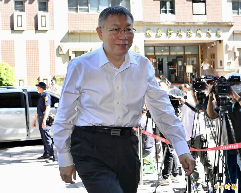 前台北市長柯文哲任內北投士林科技園區（北士科）T17、T18設定地上權案，遭質疑圖利新光人壽。媒體人吳靜怡引述媒體消息指出，北士科案被質疑透過程序修改後賤租，當時正是柯文哲親自召開會議，直接由柯文哲拍板定案。（資料照）