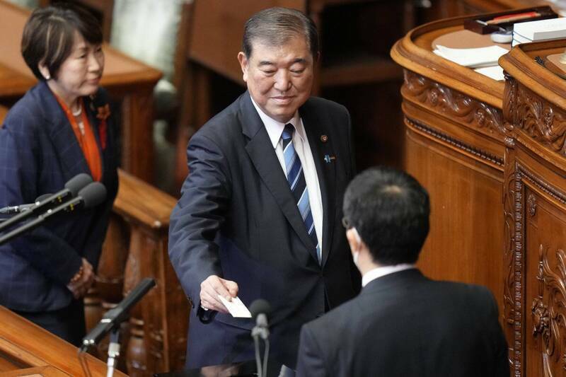 日本自民黨新任總裁石破茂，今天於眾院全體會議當選第102任首相。（美聯社）