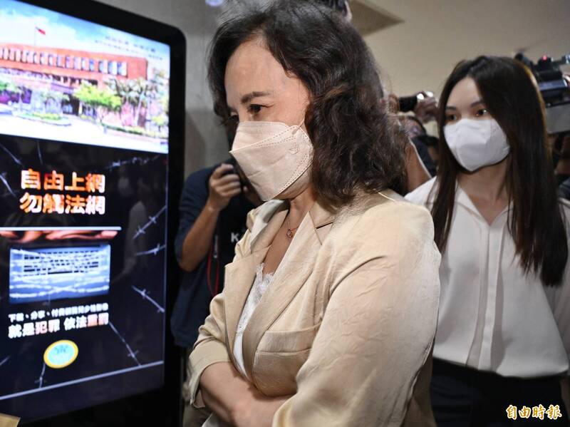 前柯文哲市长办公室主任谢明珠被约谈作证。(记者陈逸宽摄) 前柯文哲市长办公室主任谢明珠被约谈作证。(记者陈逸宽摄)