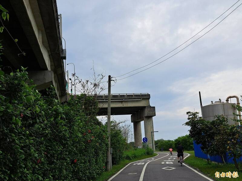 大新竹台1線替代道路118線連接台68線昨天開工後，將串連武陵斷橋處並連接竹市南寮與市區，但市民憂車輛恐湧入竹市區，造成竹市交通壅塞。（記者洪美秀攝）