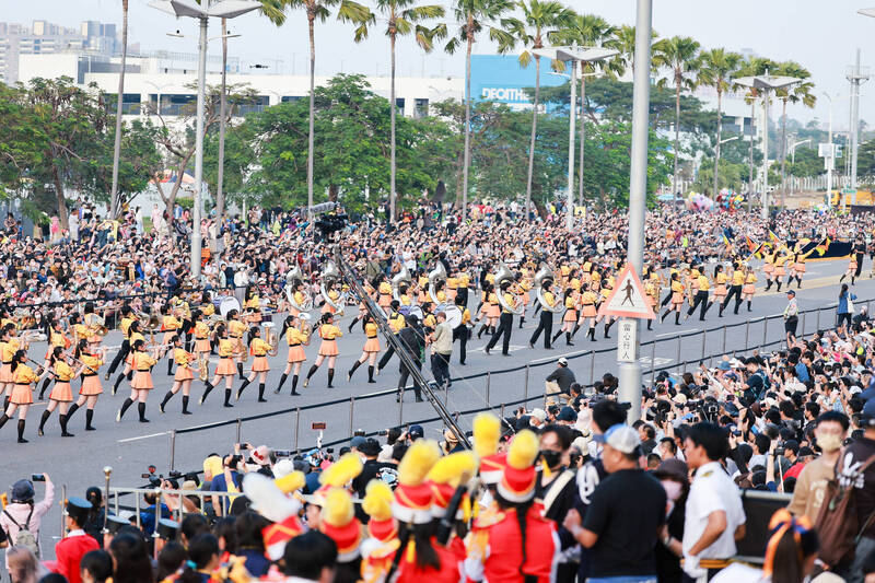 橘色惡魔在高雄演出相關經費，引起高市議員質疑。（教育局提供）