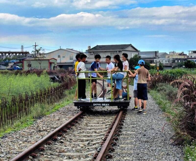 宜蘭冬山潤泰水泥鐵道停駛30年後，將以觀光遊憩風貌重出江湖。（圖由冬山鄉公所提供）