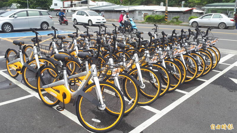 台東縣數年前引進Obike，採隨地借還，但因亂象叢生，不到一年業者就退場。 （記者黃明堂攝）