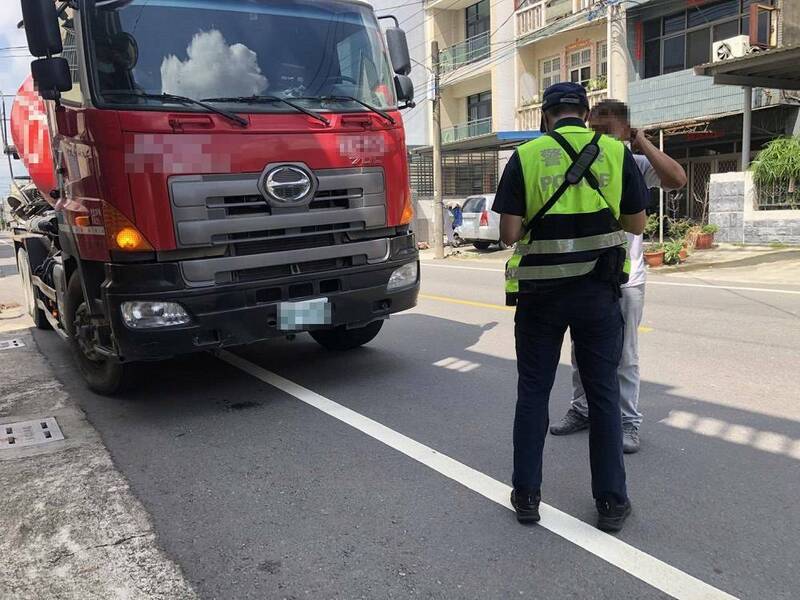 屏東縣政府警察局將於10月21日至23日，執行為期3天的大型貨車違規取締專案。示意圖。（屏東縣警察局提供）