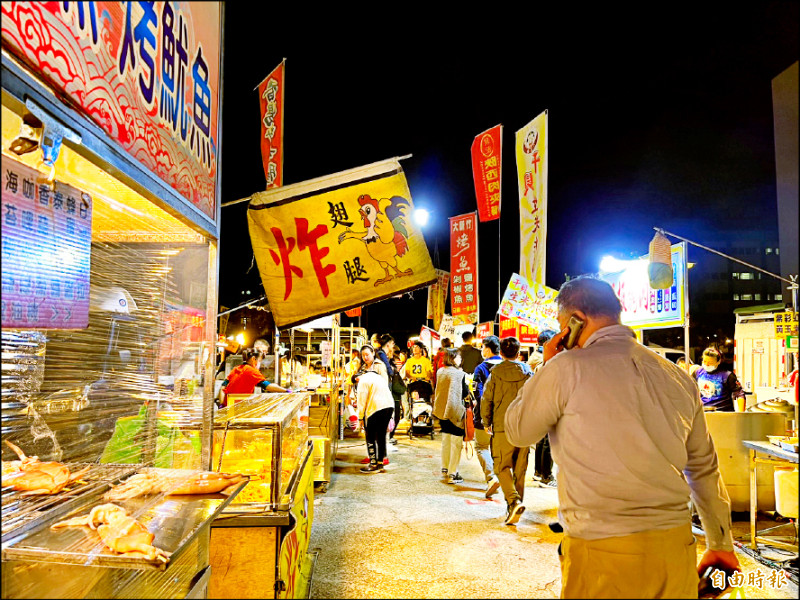 新竹市竹科人的慈雲路夜市傳出年底熄燈。（記者洪美秀攝）