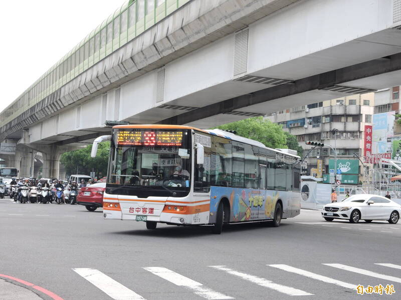 交通局表示，公車的評委會會增加消基會及身障代表（記者蘇金鳳攝）