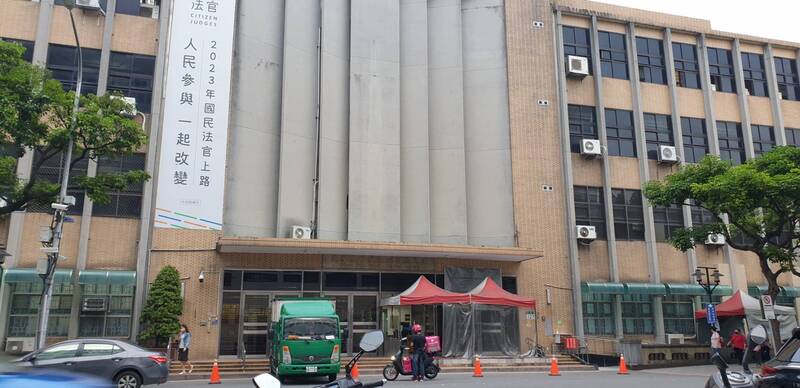 「大猫」权自立的同伙「美术馆叔叔」梁男涉性侵害男女童共4人,高院重判25年。(记者杨国文摄) 「大猫」权自立的同伙「美术馆叔叔」梁男涉性侵害男女童共4人,高院重判25年。(记者杨国文摄)