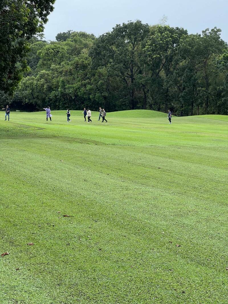 高雄市澄清湖旁高爾夫球場用地60公頃，市府將收回改做公園。（高雄市工務局提供）