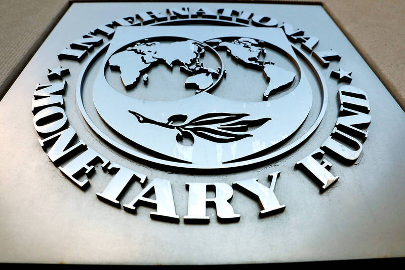 
The IMF’s logo is pictured outside its headquarters in Washington on Sept. 4, 2018.
Photo: REUTERS