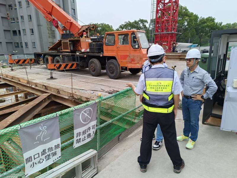 康芮颱風來勢洶洶，台中市都市發展局今天啟動高樓層施工工地專案稽查（台中市政府提供）