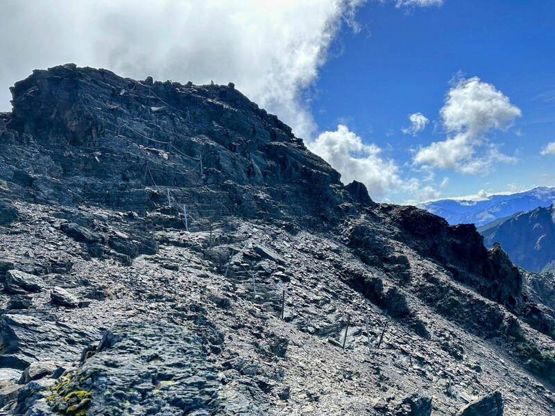 玉山園區歷經康芮颱風後，主峰線路況受損不嚴重，經整理已恢復登山活動。（圖由玉管處提供）