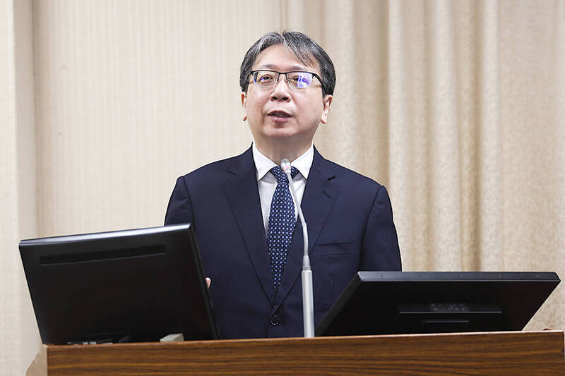 National Security Bureau Director-General Tsai Ming-yen speaks at a meeting of the Foreign and National Defense Committee at the legislature in Taipei yesterday.
Photo: CNA