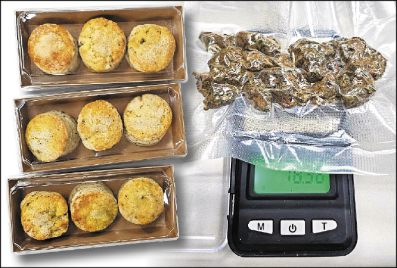 吳姓富少將大麻摻在司康（scoon）甜品蛋糕內，吸引竹科人購買，警方查獲大麻司康和大麻毒品。（記者劉慶侯翻攝）