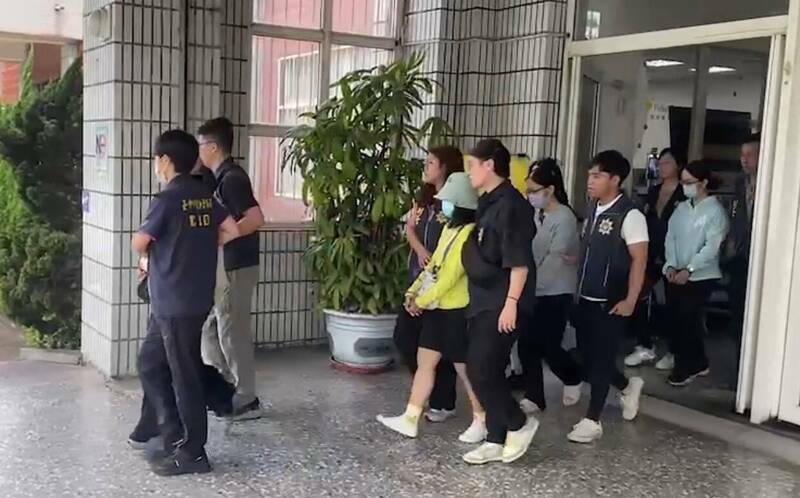 中市警方于这起命案中拘捕移送6名女信徒与干部，但法院全部判决无罪。（记者张瑞桢翻摄）（记者张瑞桢摄）