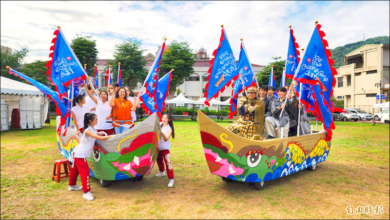 國姓「搶成功」活動「成功戰船」競賽，多達九十二支隊伍報名競技。（記者佟振國攝）