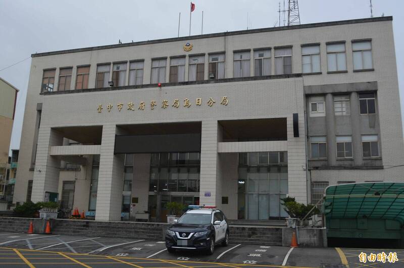 台中大肚沙田路1段388巷口，今天上午11點多發生一起死亡車禍，肇事責任和原因烏日分局警方將進一步釐清。（記者陳建志攝）