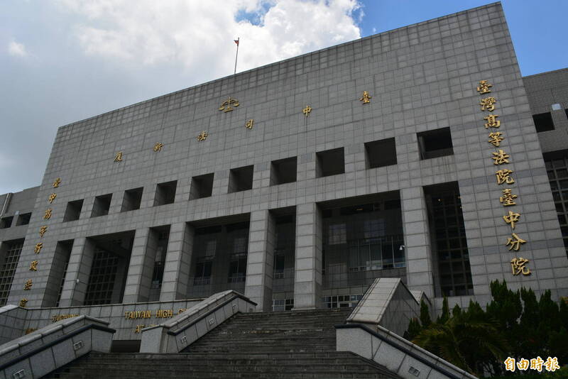 騎士超速48公里噴1萬2！ 警告標誌牌太小獲判免罰