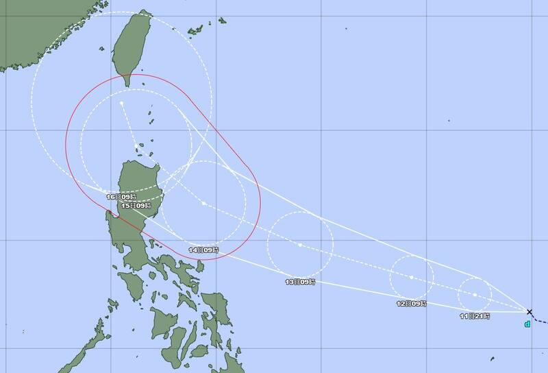 日本氣象廳預估掠過呂宋島東北角後，「天兔」將偏北移動，更為接近台灣陸地。（圖擷自日本氣象廳）