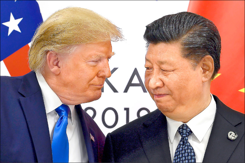 對於美國總統當選人川普的新政府鷹派內閣，國安局長蔡明彥認為，未來美國新政府可能會有美國優先和遏制中國兩個主軸。圖為2019年6月29日日本大阪G20川習會。（美聯社檔案照）