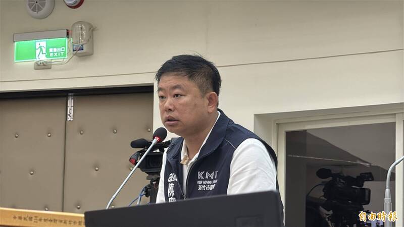 2026年竹市長選舉藍白推誰？國民黨議會黨團陳慶齡今天在市議會總質詢時，要代理市長邱臣遠表態支持高虹安回歸市政。（記者洪美秀攝）