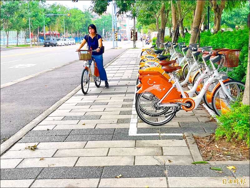 新竹縣YouBike的使用需求大，但新豐鄉濱海觀光景點卻未設站點，竹北市環北路工業區範圍內也尚無站點，議員建請縣府評估納入。（記者廖雪茹攝）