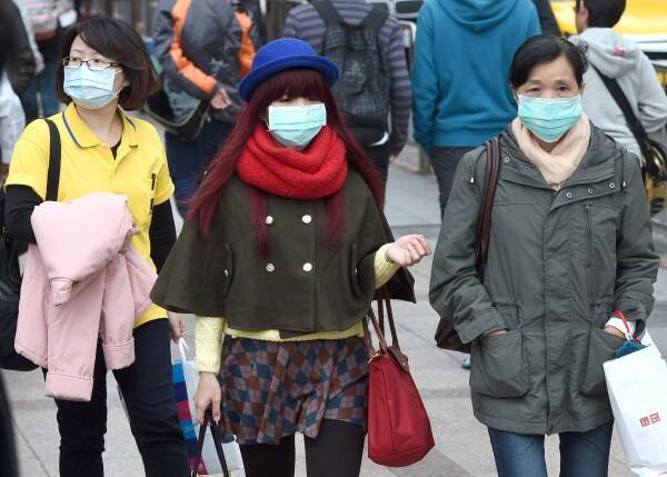 今日北東天氣轉濕涼，氣象專家指出，預估週四至下週日受乾冷氣團及強「輻射冷卻」加成影響，預估本島部分平地的最低氣溫將降至10度左右，將成為首波符合「大陸冷氣團」定義，而在不同地區將會有「不一樣冷的形式！」（資料照）