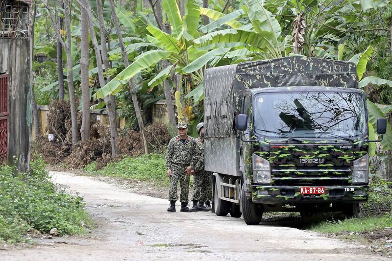 越南士兵在運送炸彈時發生爆炸意外，造成12名士兵死亡。越南軍人示意圖與本新聞無關。（美聯社）