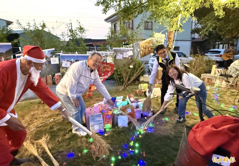 後壁長短樹公園營造濃濃耶誕氛圍。（記者楊金城攝）