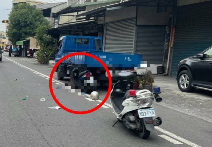 75歲張男騎車自撞路邊車輛，傷重不治。（民眾提供）