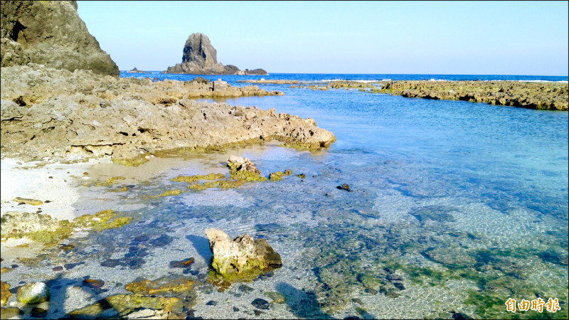 綠島擁有豐富海洋生態，台東縣府環保局盼大家共同守護。（記者黃明堂攝）