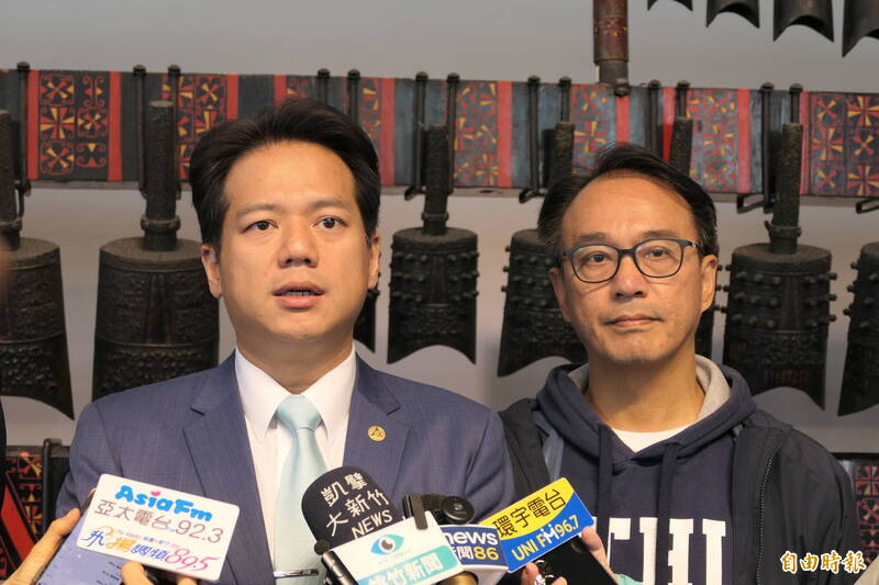 民眾黨主席柯文哲涉收賄及政治獻金假帳案法院裁定3000萬交保，新竹市代理市長邱臣遠表示支持柯文哲捍衛相關權益。（記者洪美秀攝）