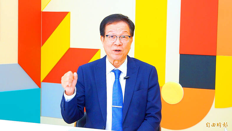 Taiwan Sugar Co chairman Wu Ming-chang speaks in an interview with the Chinese-language Liberty Times （the Taipei Times’ sister paper） in Taipei yesterday.
Photo: Lin Jing-hua, Taipei Times