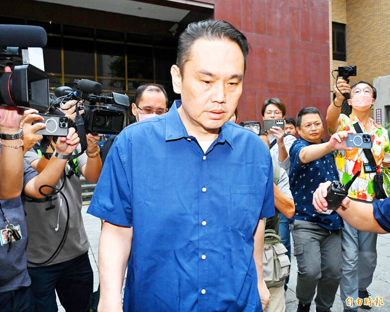 Taipei City Councilor Chen Chung-wen is pictured at the Taipei District Court on Oct. 1.
Photo: Tu Chien-jung, Taipei Times