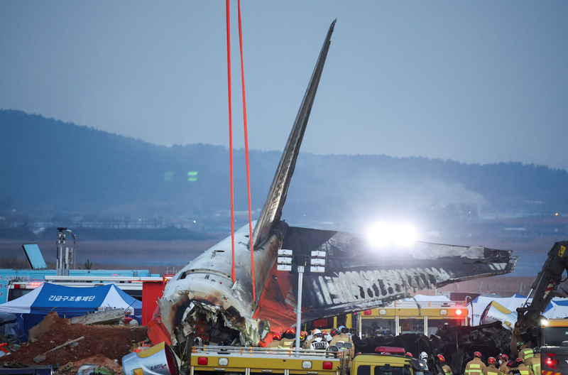 濟州航空一架載有181人的客機今天（29日）上午發生重大空難。（路透）