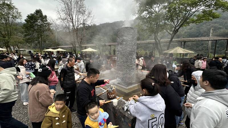 宜縣清水地熱去年遊客數少掉將近30％，痛失縣管風景區人氣王寶座。（宜蘭縣府提供）