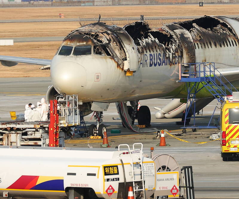 南韓釜山航空一架A321客機1月28日發生起火事故,疑行動電源釀禍。(歐新社) 南韓釜山航空一架A321客機1月28日發生起火事故,疑行動電源釀禍。(歐新社)