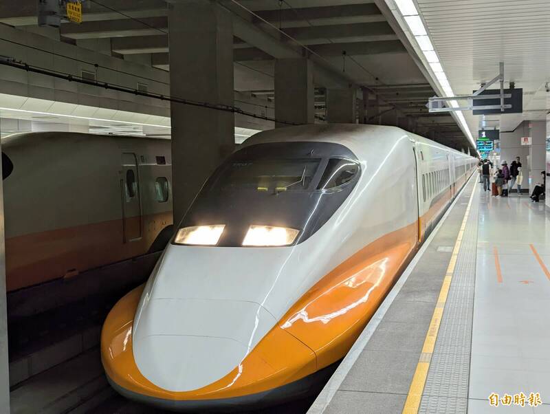 高鐵再加開4班次228連假疏運列車。(記者吳亮儀攝) 高鐵再加開4班次228連假疏運列車。(記者吳亮儀攝)