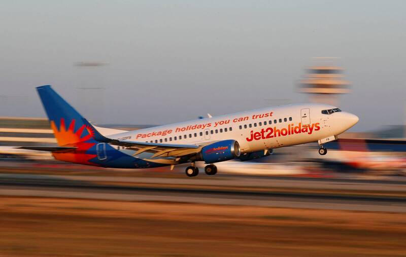 英國廉價航空捷途航空(Jet2)一架客機日前在飛行途中,一名乘客突然出現「緊急醫療情況」,讓機長緊急降落在西班牙境內,但該名乘客最終仍被宣告不治,目前國籍未被確認。(資料照,路透) 英國廉價航空捷途航空(Jet2)一架客機日前在飛行途中,一名乘客突然出現「緊急醫療情況」,讓機長緊急降落在西班牙境內,但該名乘客最終仍被宣告不治,目前國籍未被確認。(資料照,路透)