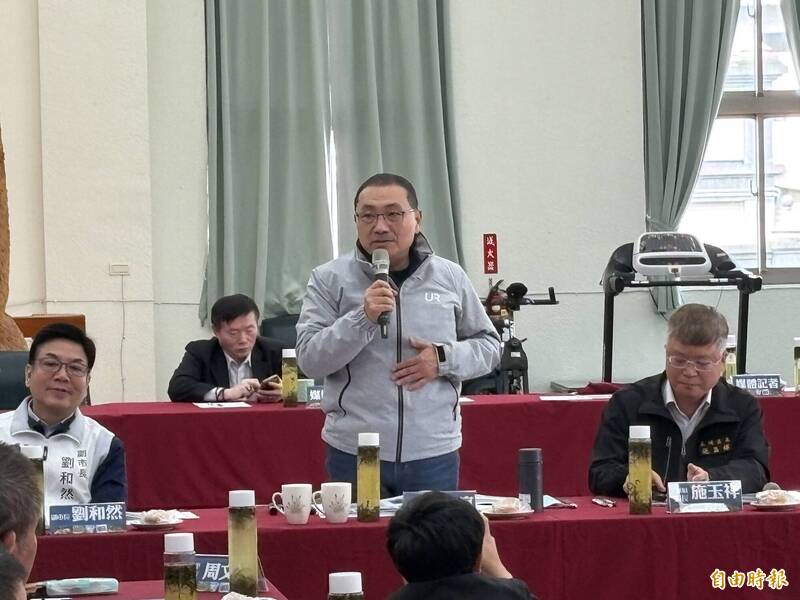 侯友宜出席三峽區行動治理座談會指出,建設都是各局處努力的成果,市府會加緊建設腳步,讓市民能夠安居樂業。(記者陳奕劭攝) 侯友宜出席三峽區行動治理座談會指出,建設都是各局處努力的成果,市府會加緊建設腳步,讓市民能夠安居樂業。(記者陳奕劭攝)