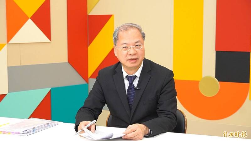 行政院秘書長龔明鑫接受本報「官我什麼事」專訪時分析，立院刪減與凍結的總預算可歸納幾類，一是民生相關、一屬國家安全，另外，五院也被當目標。（記者張守逵攝）