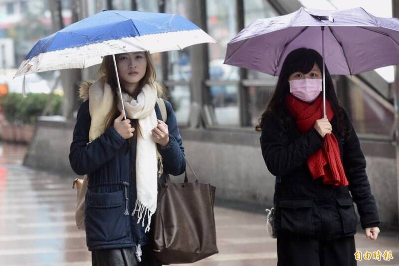 今越晚越寒冷,明(24日)是這波冷氣團影響最明顯時刻。(資料照) 今越晚越寒冷,明(24日)是這波冷氣團影響最明顯時刻。(資料照)