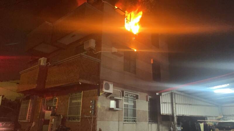 台南新化民宅火警 1人嗆傷送醫 - 社會 - 自由時報電子報