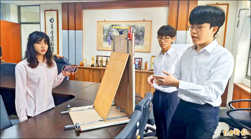 發明地震防護裝置 發明展選拔賽 南投學子奪金 - 生活 - 自由時報電子報