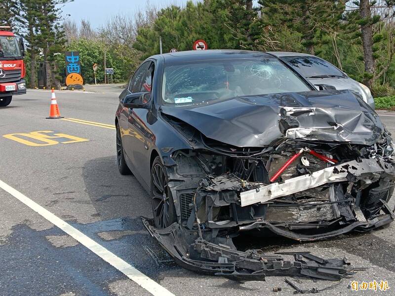 湖西鄉中西段車禍 計程車司機卡在駕駛座警消馳援 - 社會 - 自由時報電子報